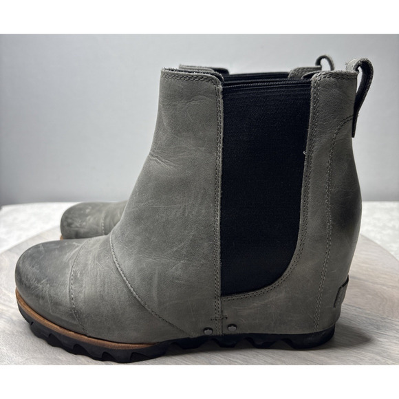 Sorel Joan of Arctic Wedge Chelsea II Boots – Gray Suede Leather Women’s Size 8 - Picture 2 of 8